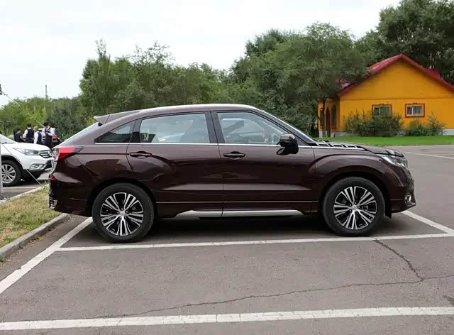 本田冠道的2.0t车型价格水平偏高