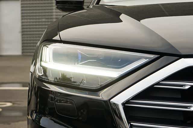 作为"灯厂",奥迪a8的大灯自然不会逊色.