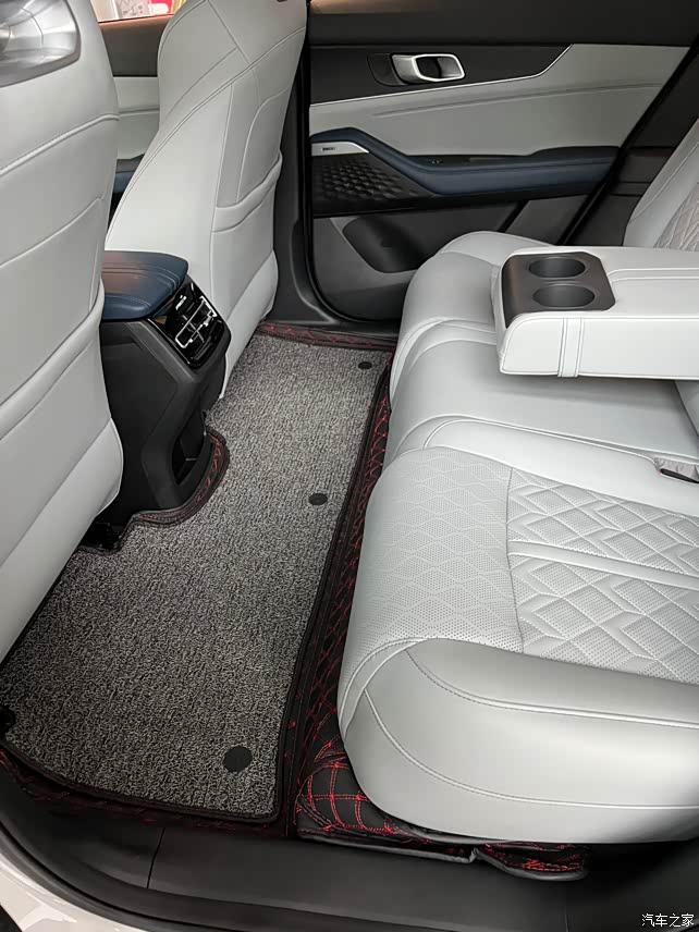 【图】混动版unik 蓝白内饰_长安uni-k新能源论坛_汽车之家论坛