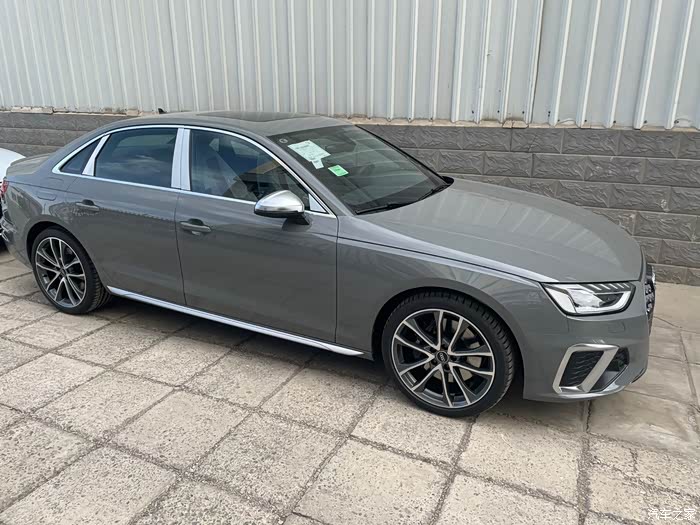 终于圆了梦想帝都喜提量子灰s4