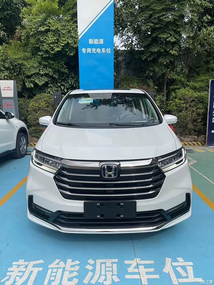 22款奥德赛耀享版星月白黑内提车