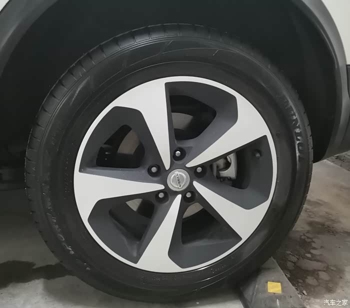 【图】19款逍客智享版轮毂改装案件分享,大家评论下效果如何?