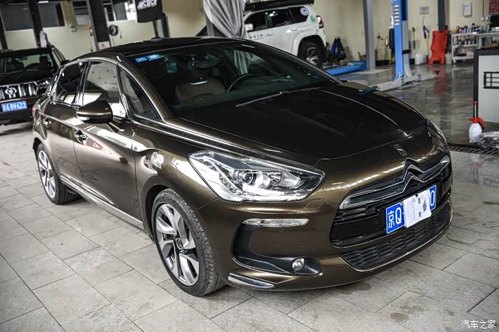 2013年10月上牌法国原装进口顶配ds5