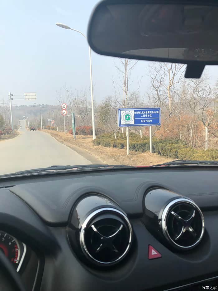 蕴藏着隐匿于繁华中的一抹宁静之色金井寺