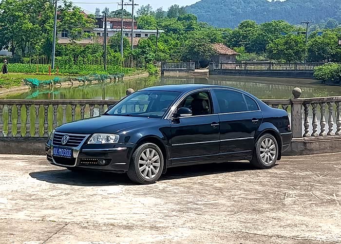 人类高质量酷车帕萨特领驭尾灯改装及日行灯加装案例