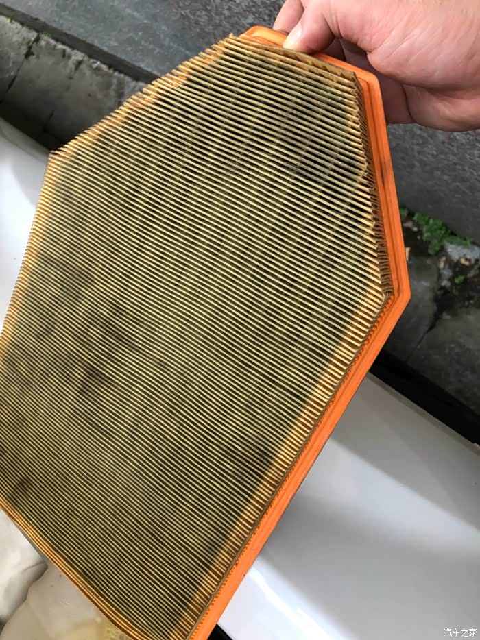 自己动手更换空气滤芯