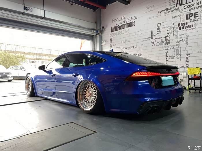 改装案例丨奥迪a7改装黑武士