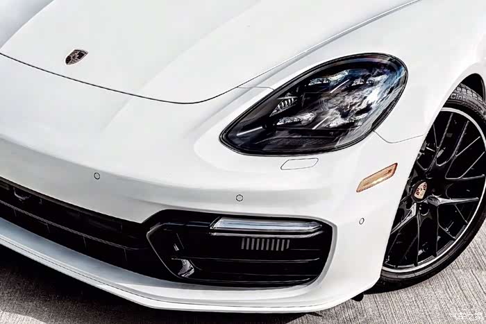 保时捷panameragts行政级四门运动车太帅了