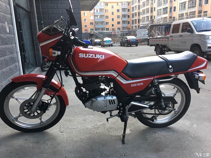 晒晒俺的收藏的老摩托车1995年铃木王125
