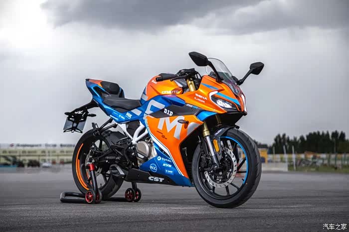 【图】机车插画|春风250sr火焰橙 人送外号"杜蕾春"_摩托车论坛_汽车