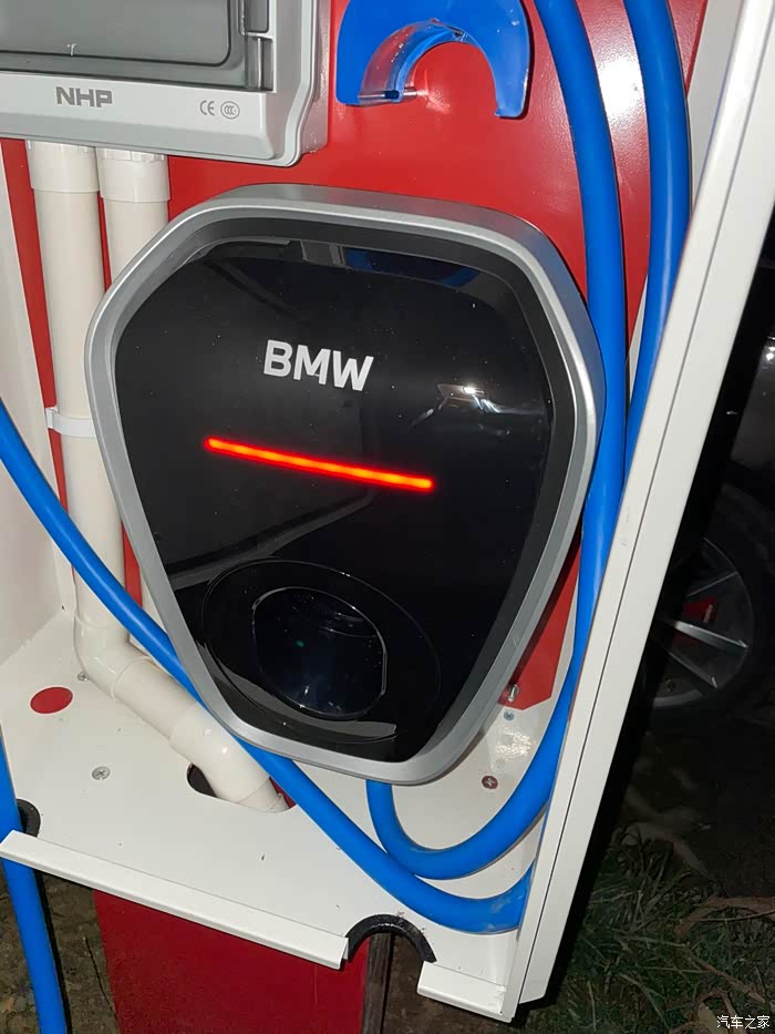 有用宝马充电桩充特斯拉的吗