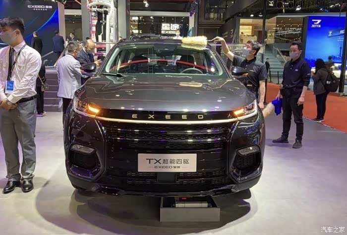 车展上的星途tx