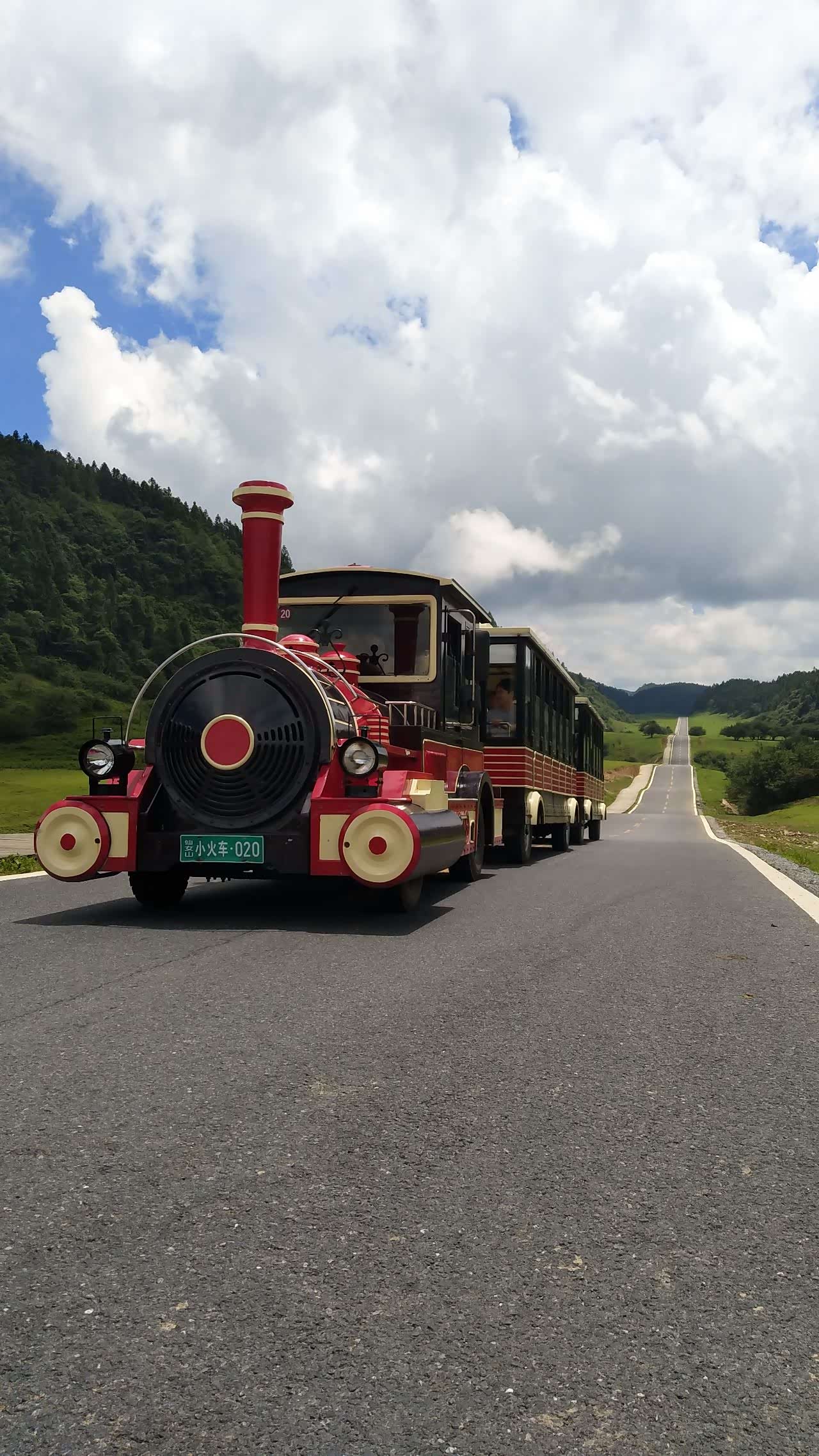 重庆武隆仙女山的美一双眼睛看不过来,到这里来感受童话世界吧.