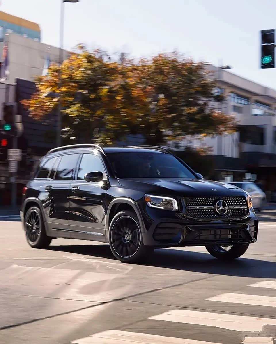 为何海外版的奔驰glb比国内的帅?