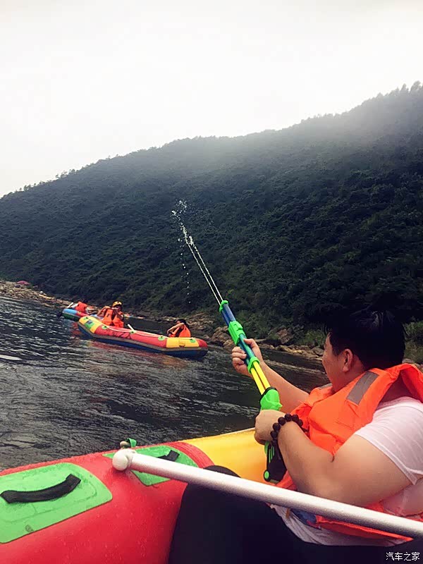 记第一次参加4s店的自驾活动～漂流之后我们就去了养马峡吃晚饭