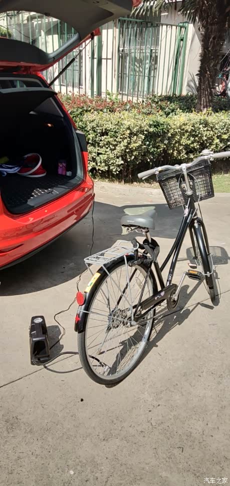 突然想起家里的飞鱼牌自行车