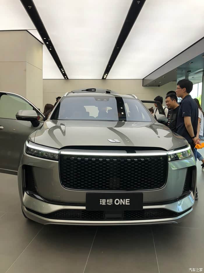 银色的实拍图怎么这么少?