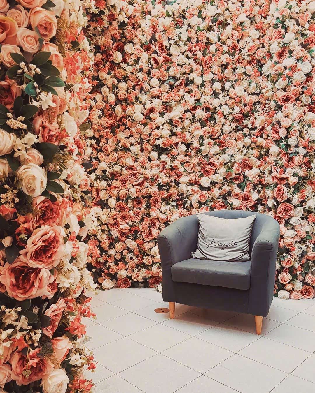 ins网红打卡地,曼谷超高人气大型花墙咖啡墙