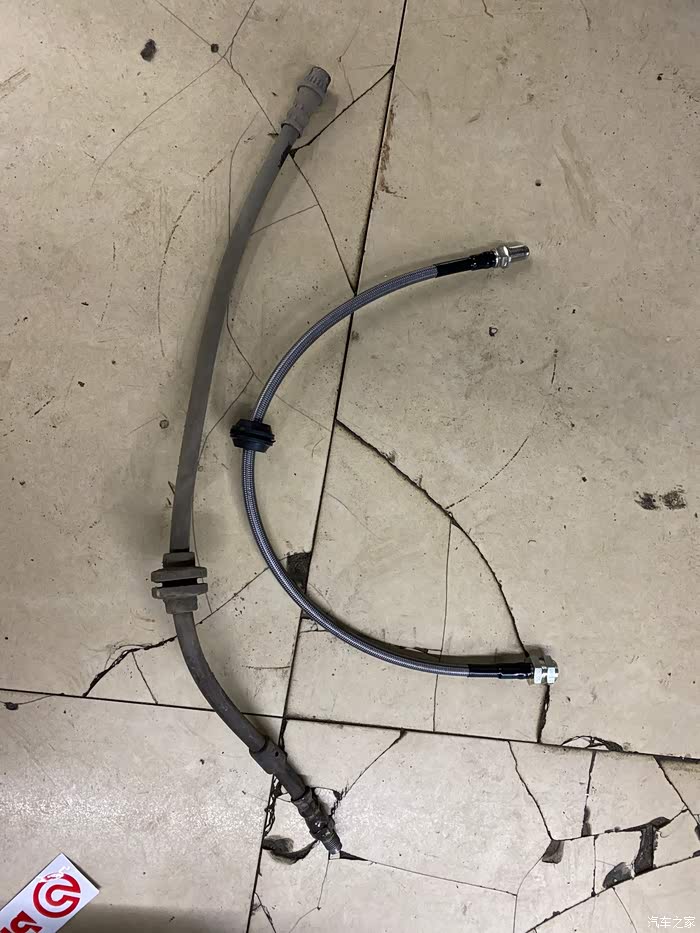 坐标:成都 更换smart453 刹车盘刹车片