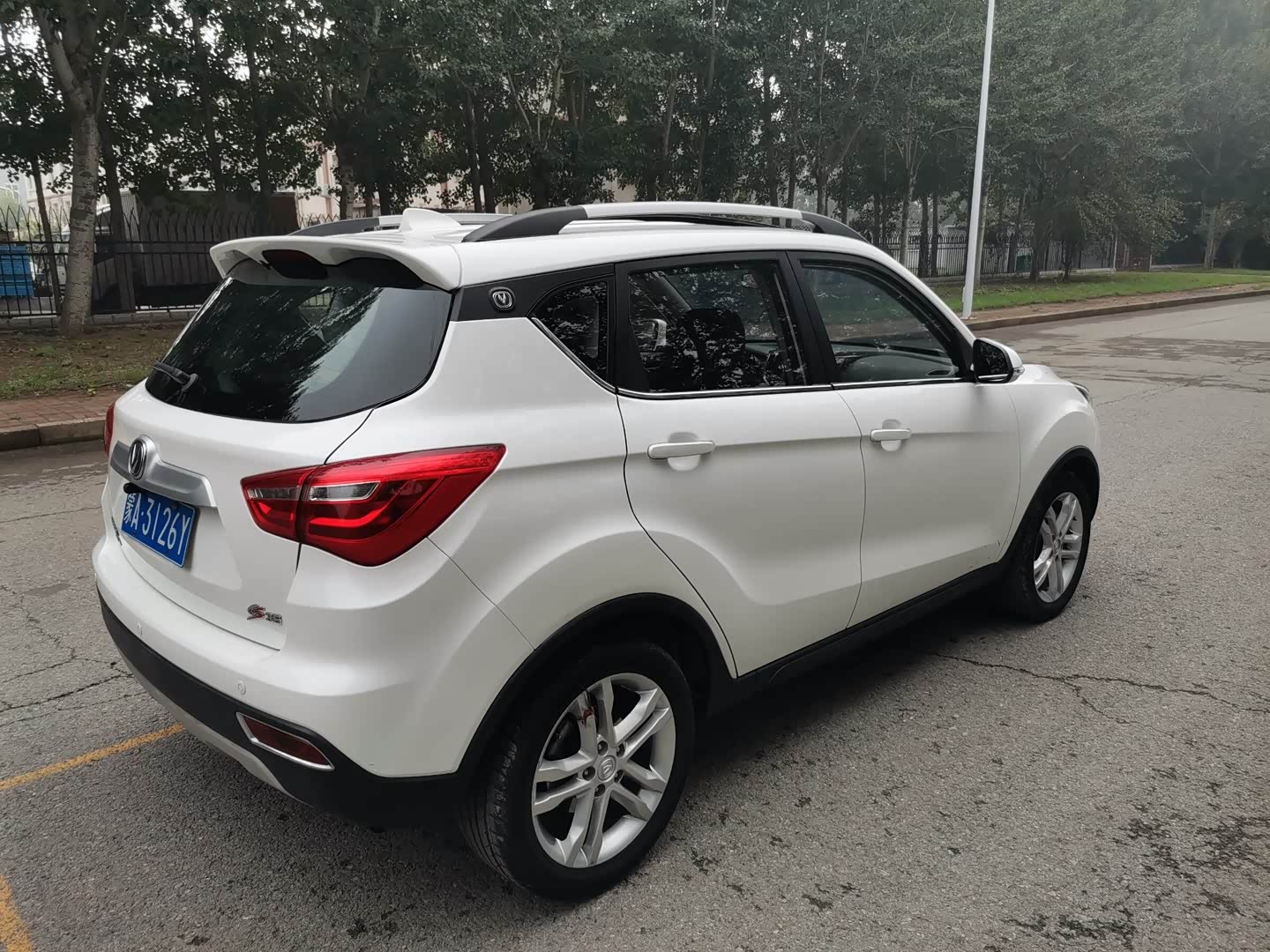 长安cs35外观设计漂亮颜值也高相当不错的一款国产车