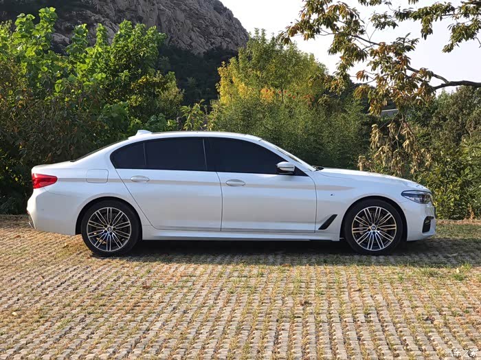 【图】分享并认证贴2019款g38白在选装摩卡内_宝马5系论坛_汽车之家