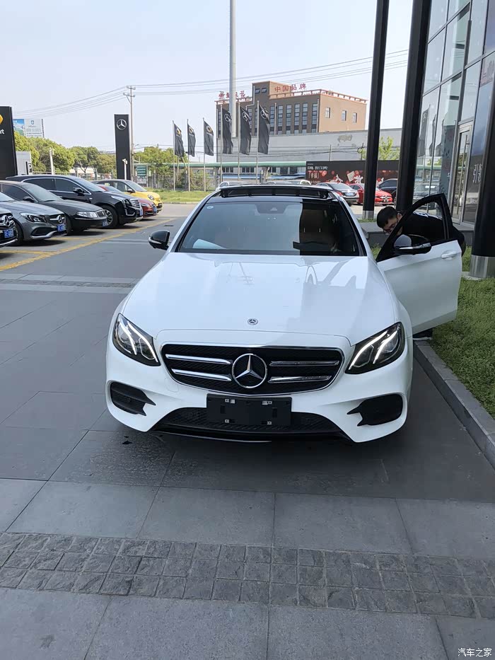 【图】17款短袖e300白色现在值多少钱_奔驰e级论坛_汽车之家论坛