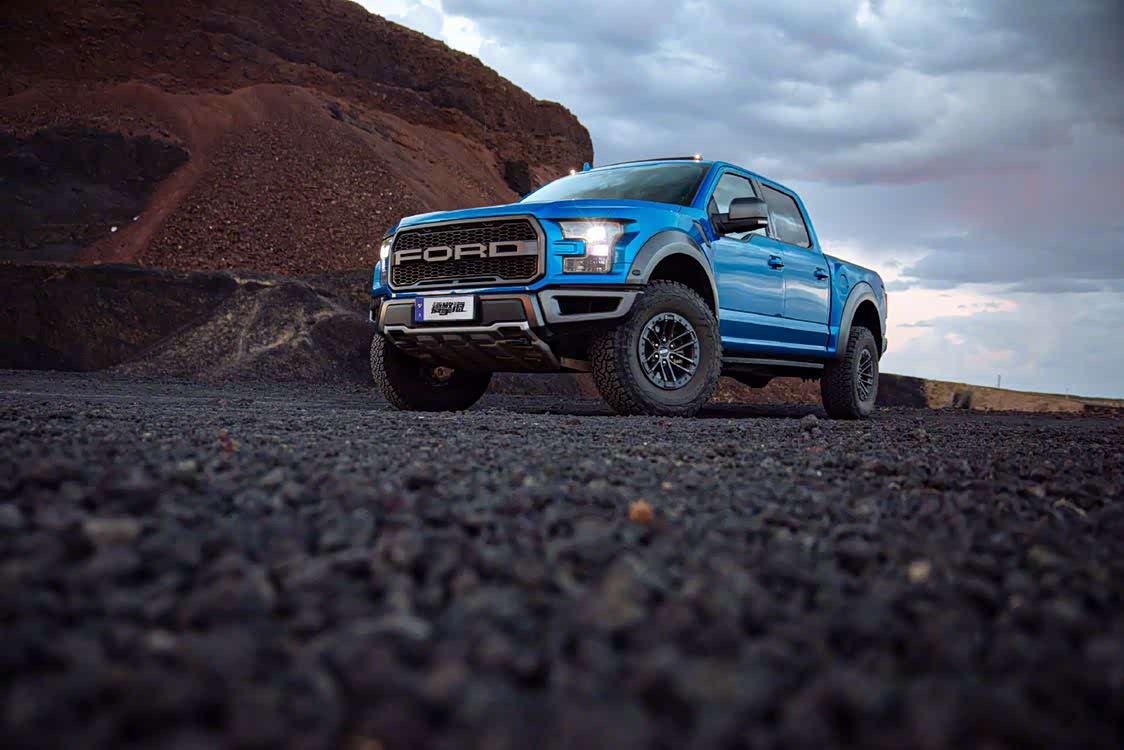 福特f-150 猛禽 顶级沙漠越野皮卡!