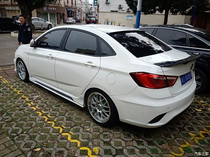 逸动dt外观改装大片图多