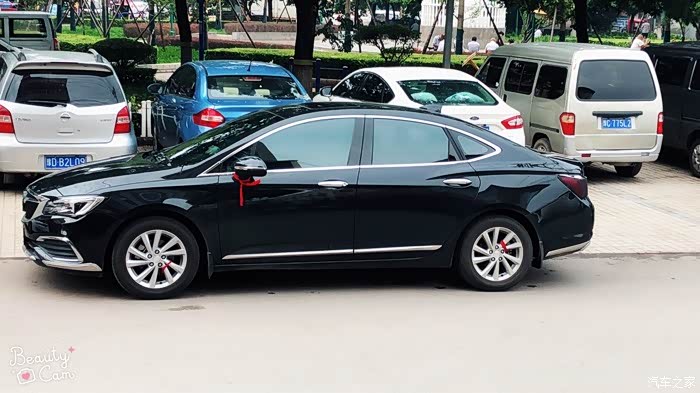 人生第一辆车,别克威朗黑色
