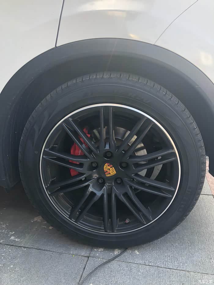 出一套卡宴gts轮毂20寸