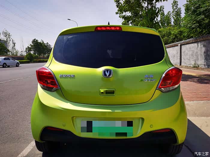 美丽的绿星星奔奔estar两千公里用车分享