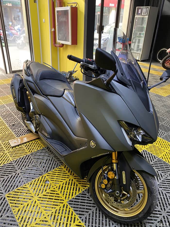 雅马哈tmax560使用心得和改装分享