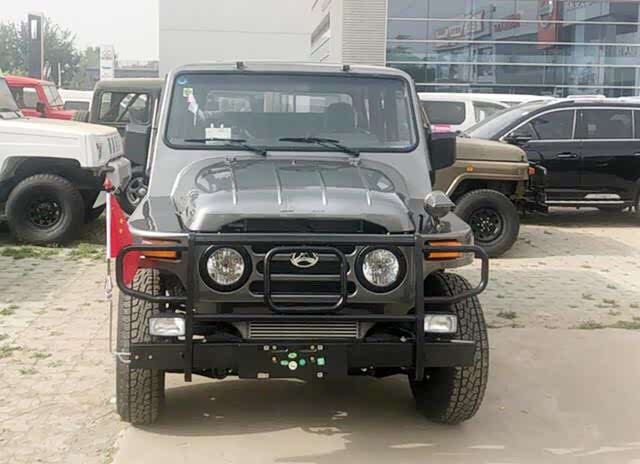 全新款的硬顶北汽212配置24t发动机越野性能超强