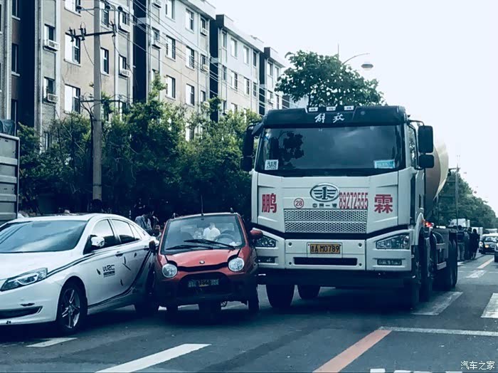 下班路上偶遇事故现场 驾驶安全心得与体会