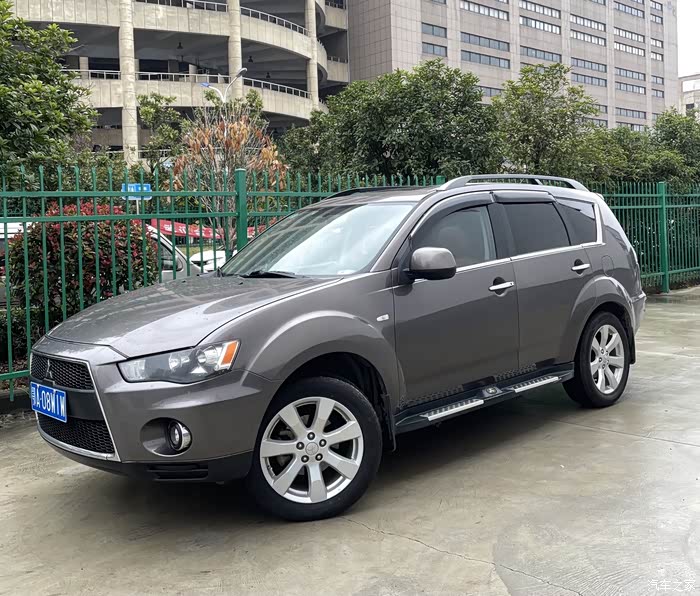 求购一台三菱欧蓝德劲界老鲨鱼脸20l