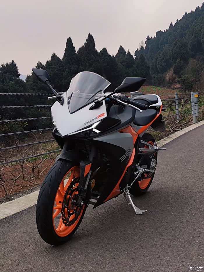 818我骑过的小排量机车春风无极铃木凯越阿普利亚