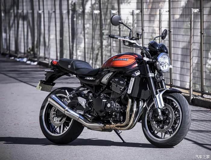 【图】水冷四缸复古街车,川崎z900rs解析,既能日常代步也可以长途旅行
