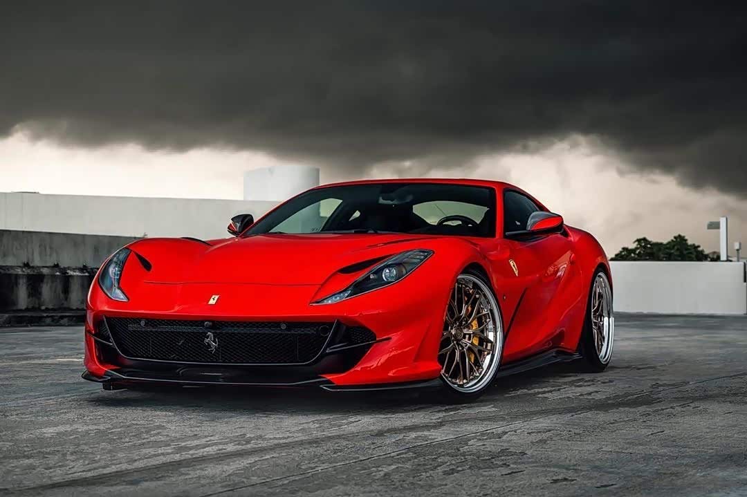 【图】红色激情ferrari 812 superfast._法拉利812论坛_汽车之家论坛