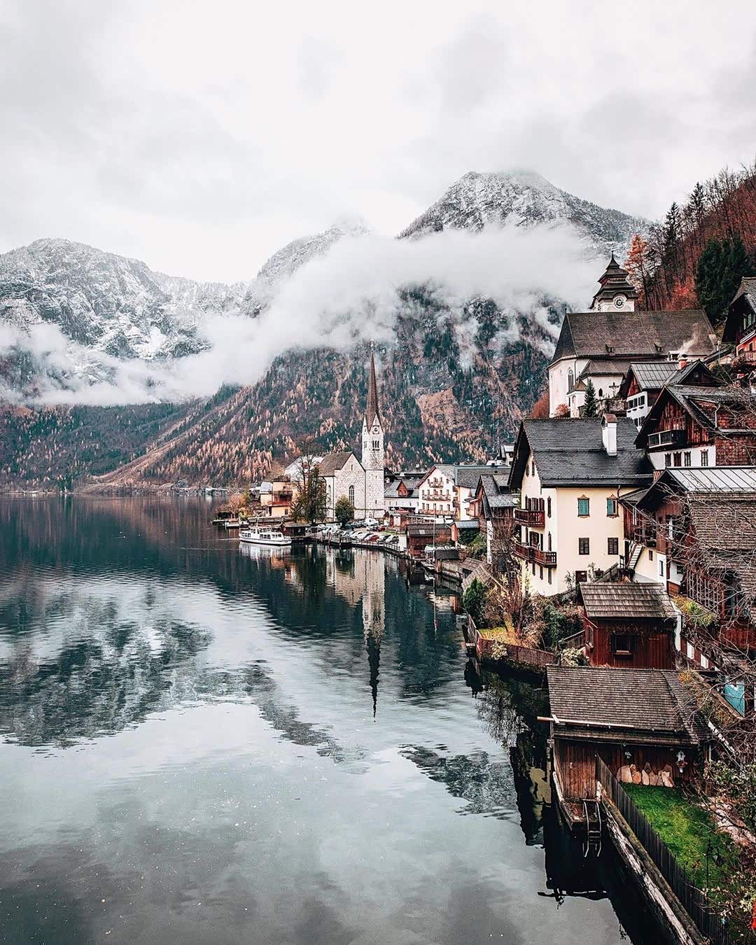 hallstatt小镇的寒秋,正在步步紧逼.