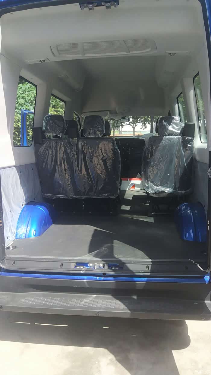 【图】欧胜短轴高顶七座_依维柯欧胜论坛_汽车之家论坛