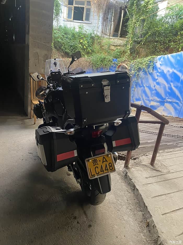 dl250换个容积大点的尾箱