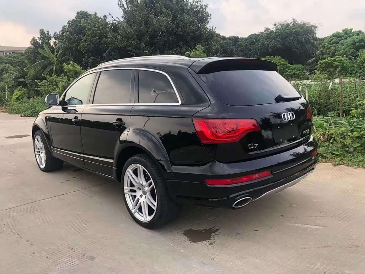 2012款【奥迪q7】v12 tdi 柴油发动机 纯手工打造