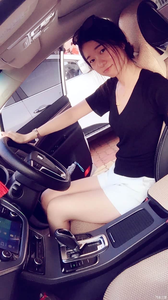 开车要认真哟,不可自拍