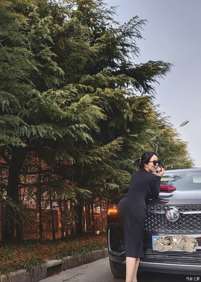 秋天是一首诗那香车美女是首歌