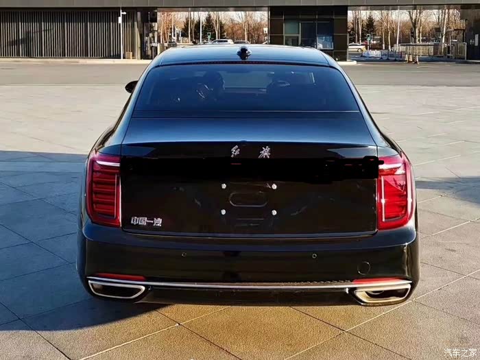 红旗h9纯黑涂装版气场真的强