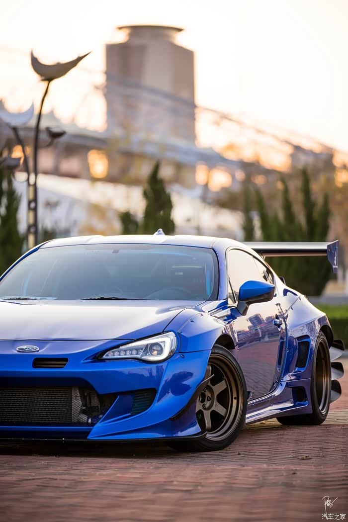 狂欢十二月斯巴鲁brz