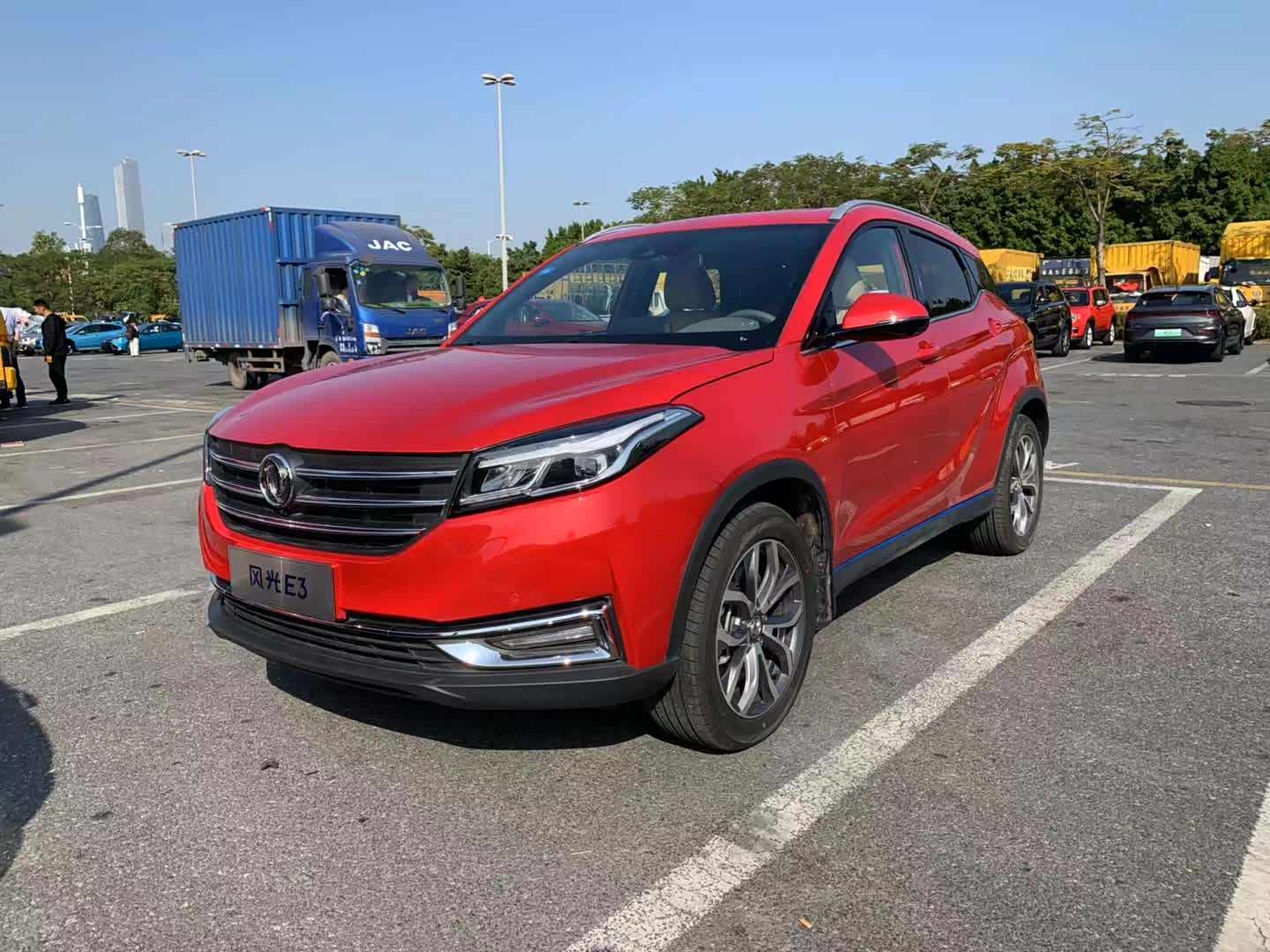 东风风光e3 中型suv