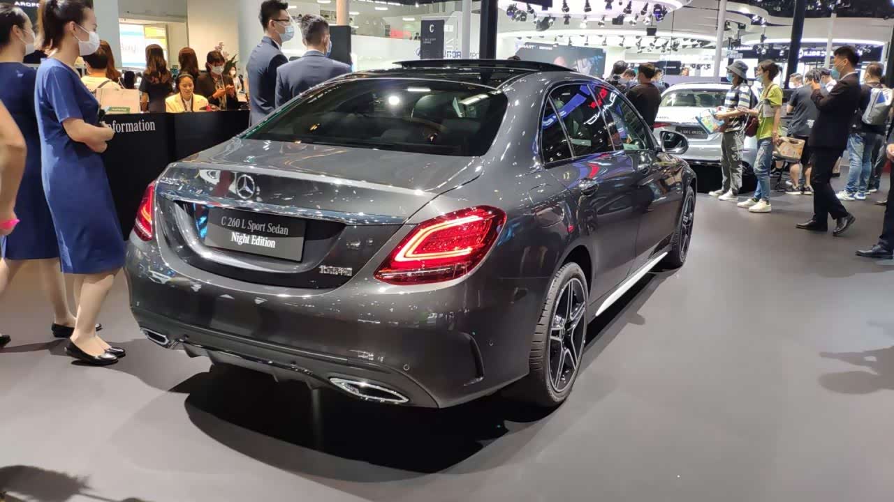 北京奔驰c级长轴版实车现身北京车展