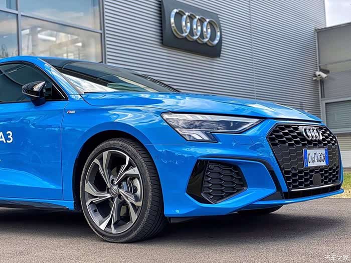 【图】这个蓝色的a3,好看的不止一点点_奥迪a3论坛_汽车之家论坛