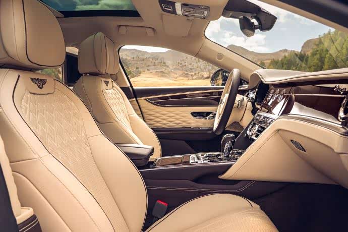 谁说女人不爱车#宾利飞驰内饰完美诠释了豪华感